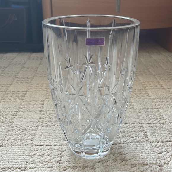 Marquis - Picture 2 of 2